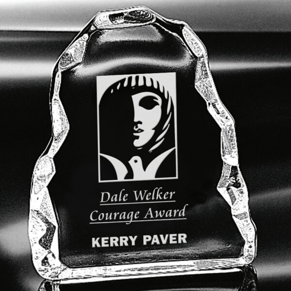 Carved Iceberg Vertical 7"