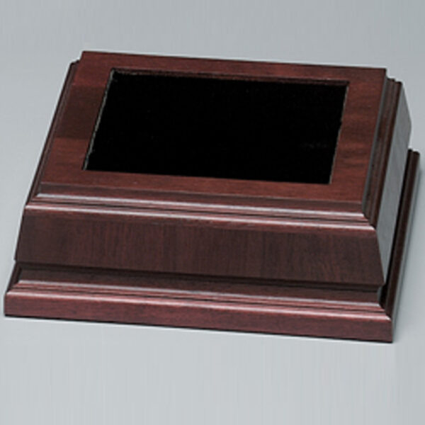 Royal Finish Base 7-3/4"