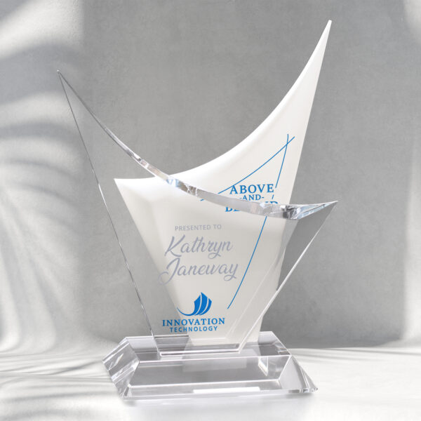 Voyager Award 11-3/4"